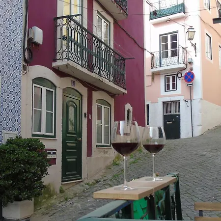 Cosy. 3 Guests Lisboa